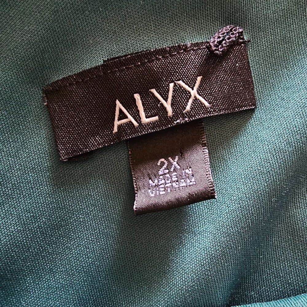 Women's Alyx Green Blouse Banded Bottom Built in Tank Size 2X - Picture 2 of 8